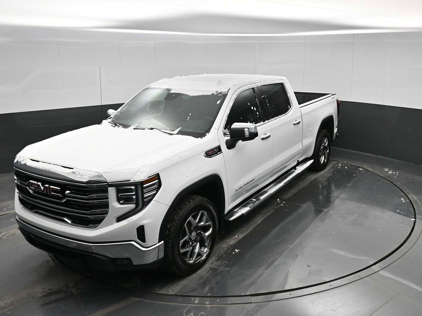 Used 2023 GMC Sierra 1500 SLT w/ SLT Convenience Package image 26