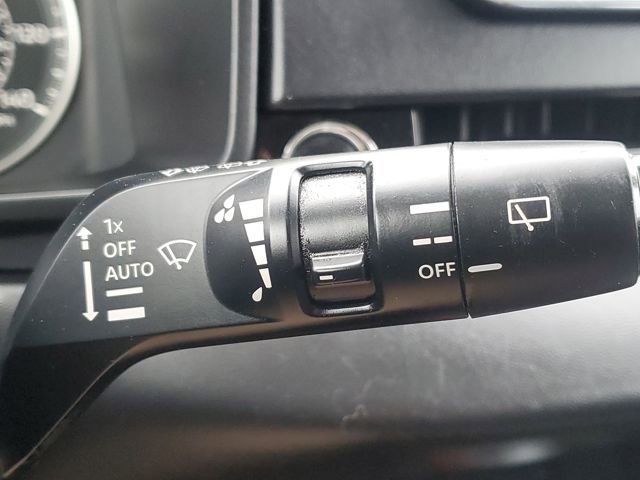 Used 2024 Mitsubishi Outlander SE image 11