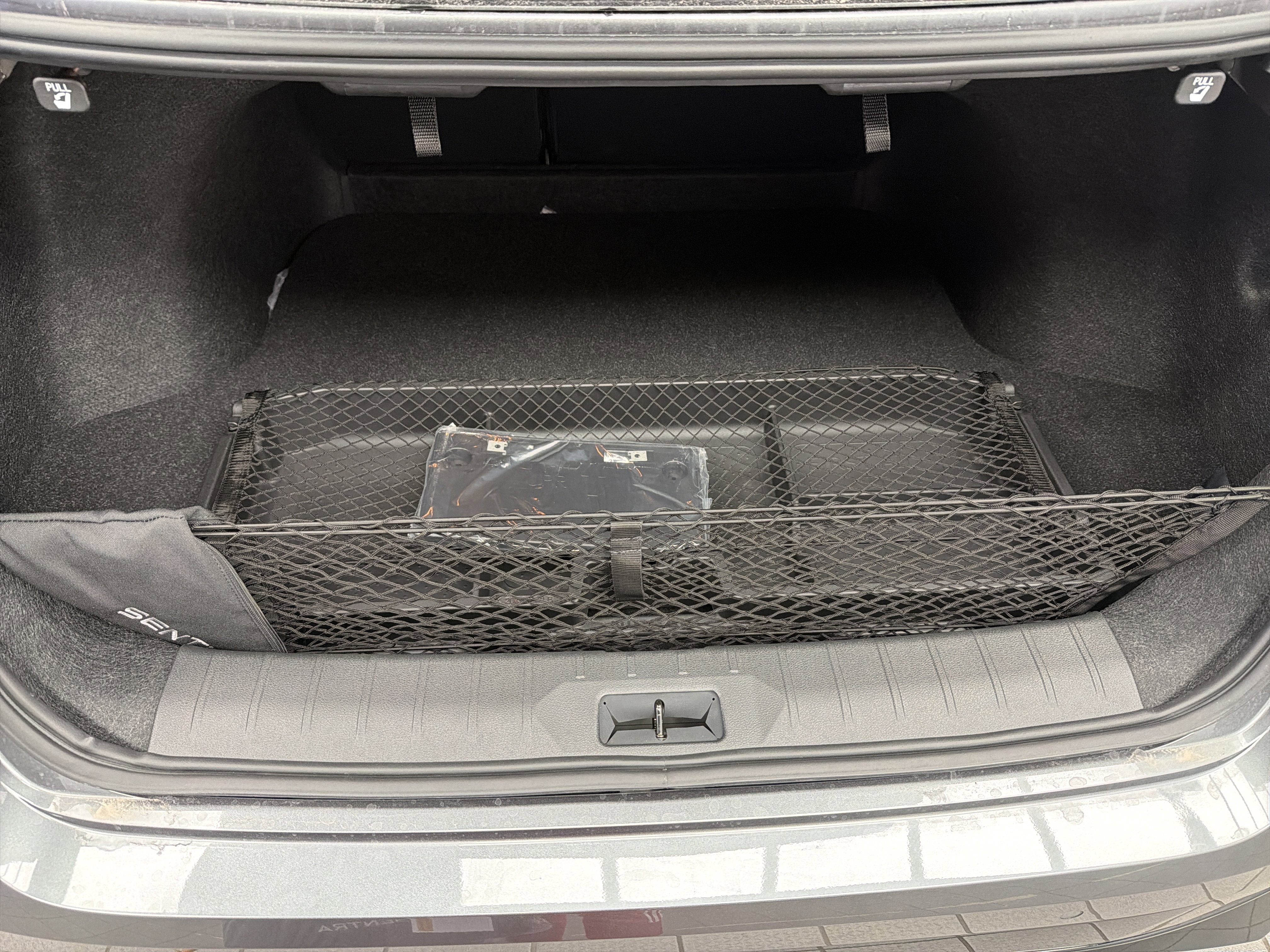 New 2026 Nissan Sentra SR w/ SR Premium Package FWD image 11