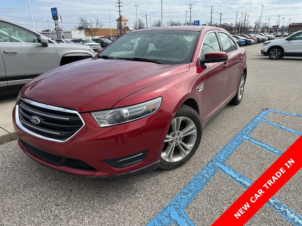 Used 2016 Ford Taurus SEL image 1