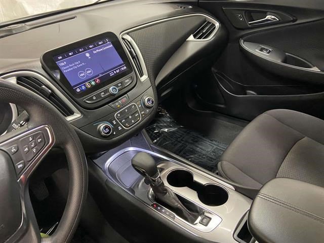 Used 2024 Chevrolet Malibu LT image 13