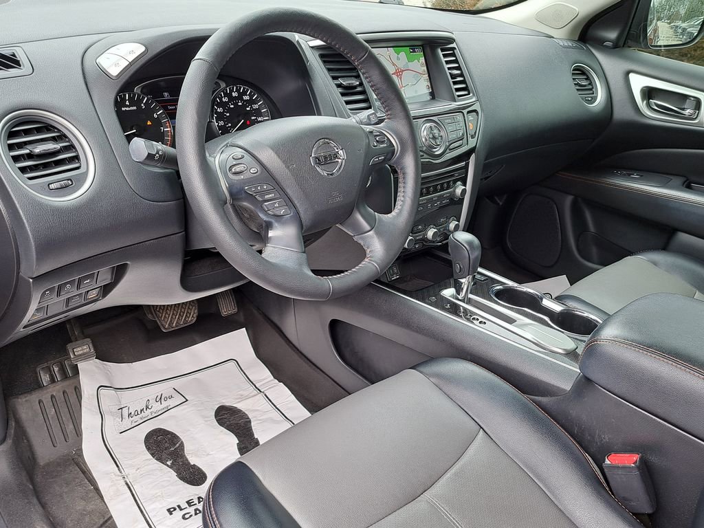 Used 2020 Nissan Pathfinder SL image 8