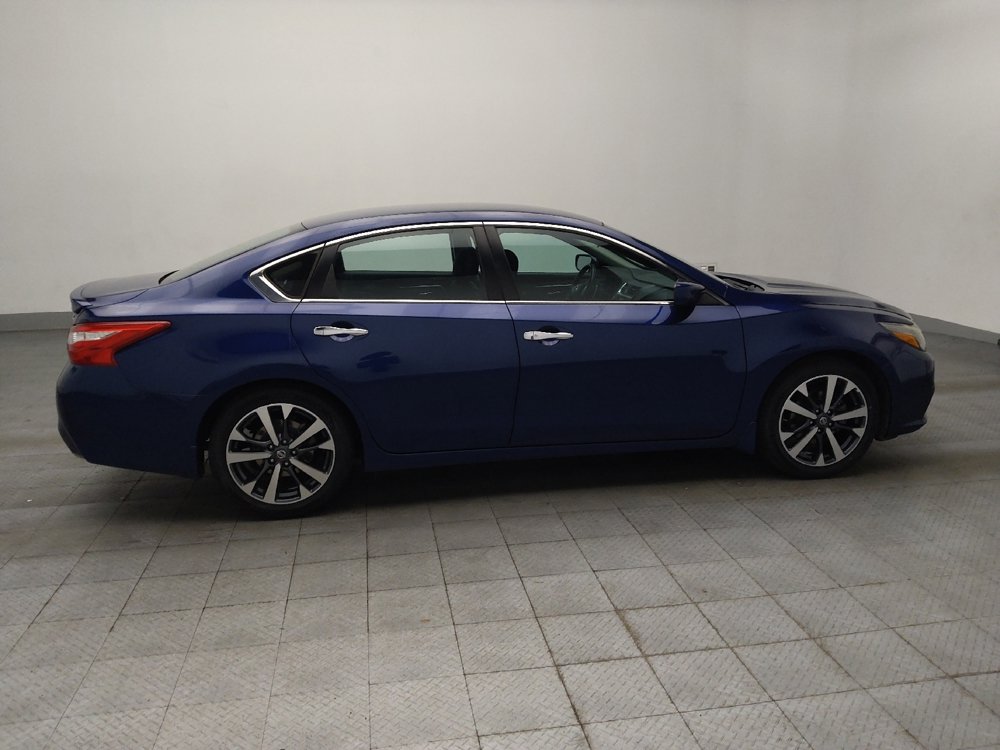 Used 2016 Nissan Altima 2.5 SR FWD image 10