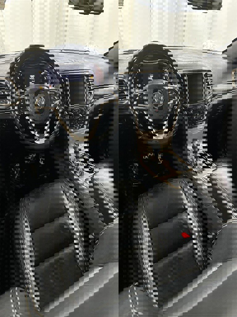 Used 2016 Jeep Grand Cherokee Limited w/ Trailer Tow Group IV image 30