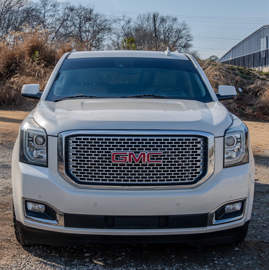 Used 2015 GMC Yukon XL Denali w/ Premium Package RWD image 8