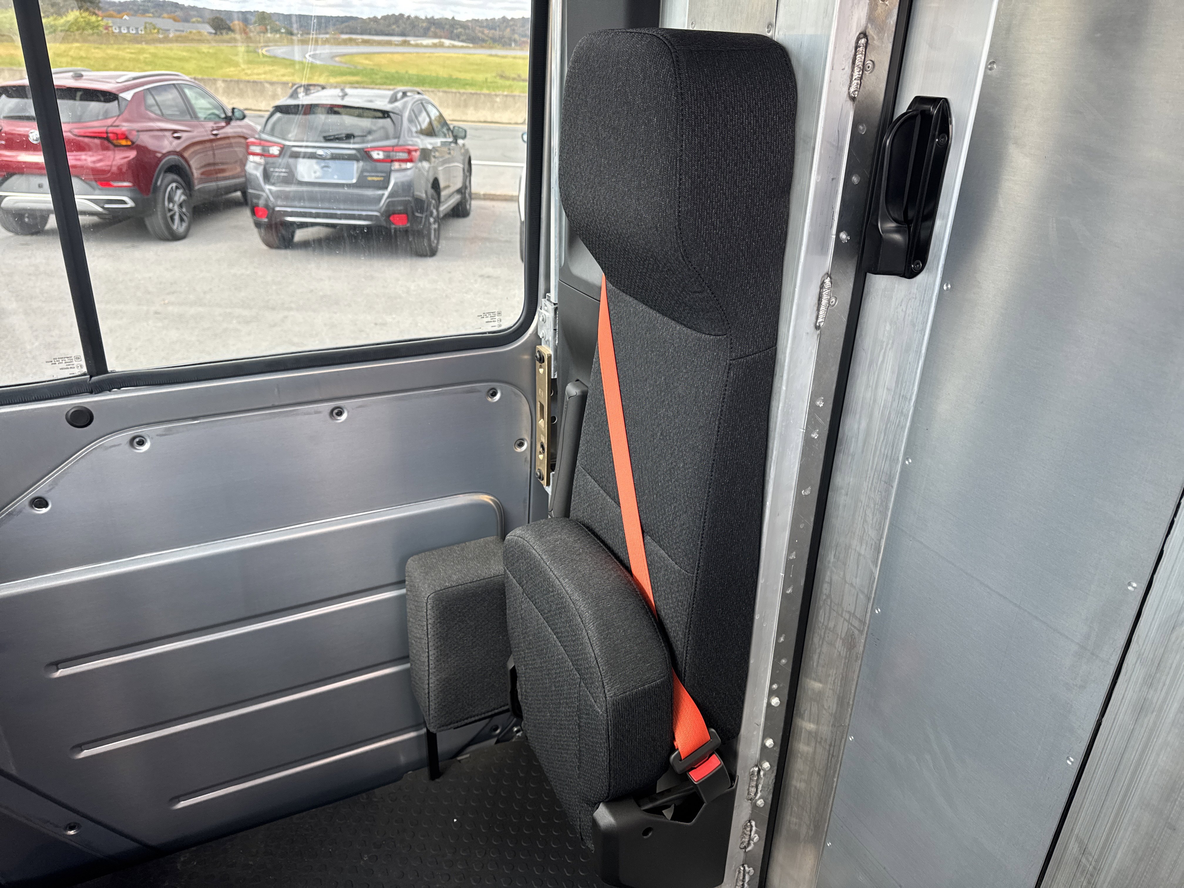 New 2025 Chevrolet Brightdrop 400 w/ Battery Pack, Max Range image 12