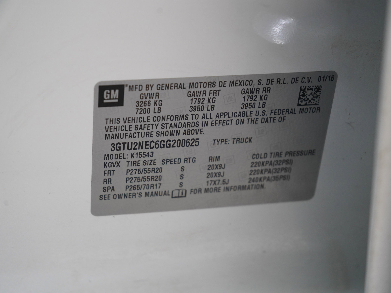 Used 2016 GMC Sierra 1500 SLT w/ Enhanced Driver Alert Package image 26