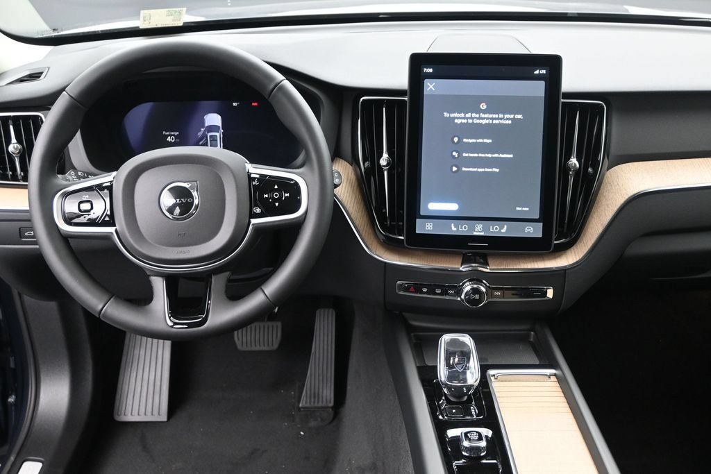 New 2026 Volvo XC60 B5 Plus AWD/4WD image 12