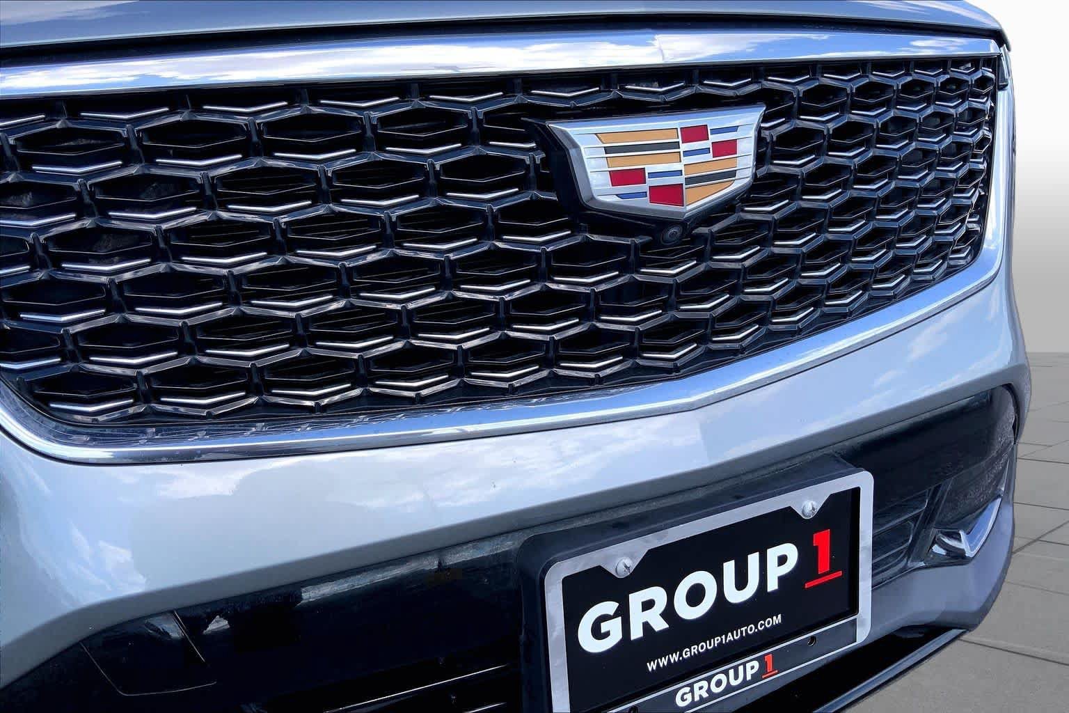 Used 2025 Cadillac XT4 Premium Luxury w/ Technology Package FWD image 29