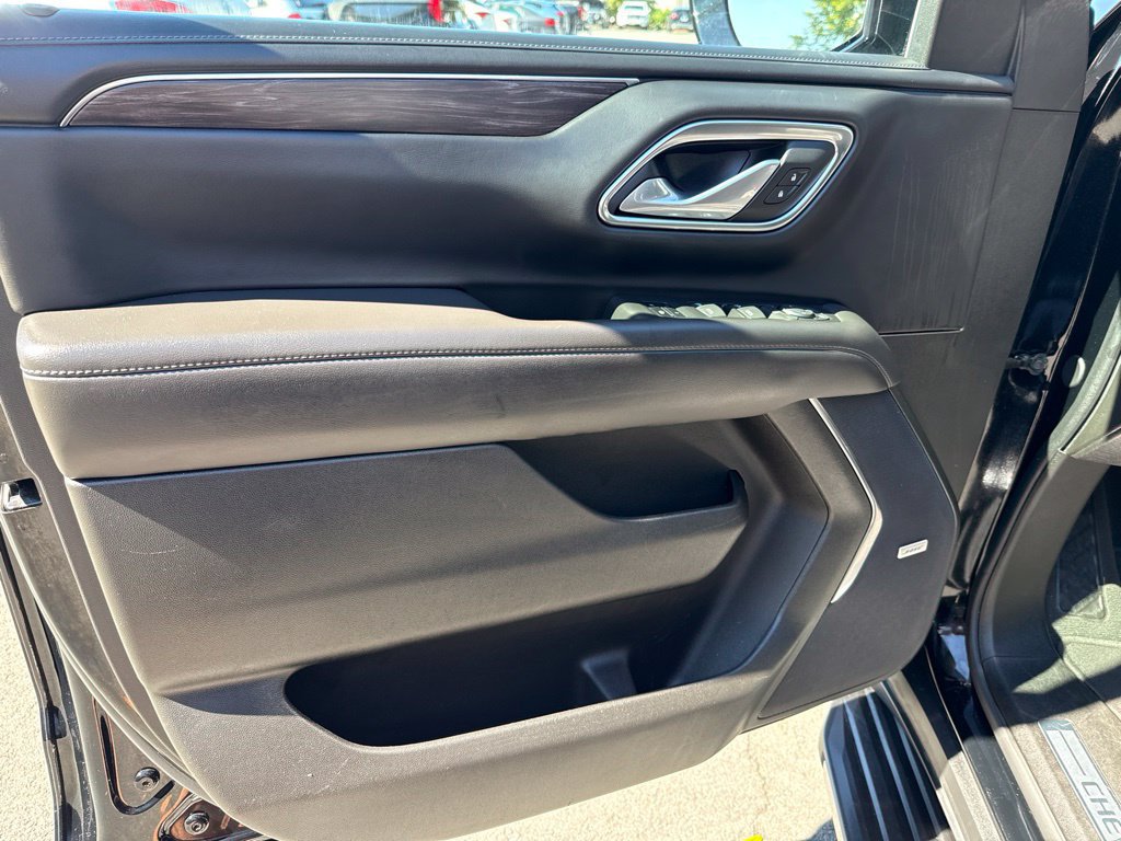 Used 2024 Chevrolet Tahoe LT AWD/4WD image 14