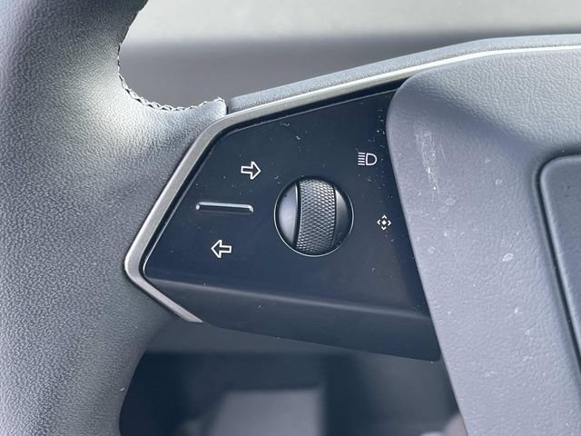 Used 2024 Tesla Cybertruck AWD Crew Cab image 33