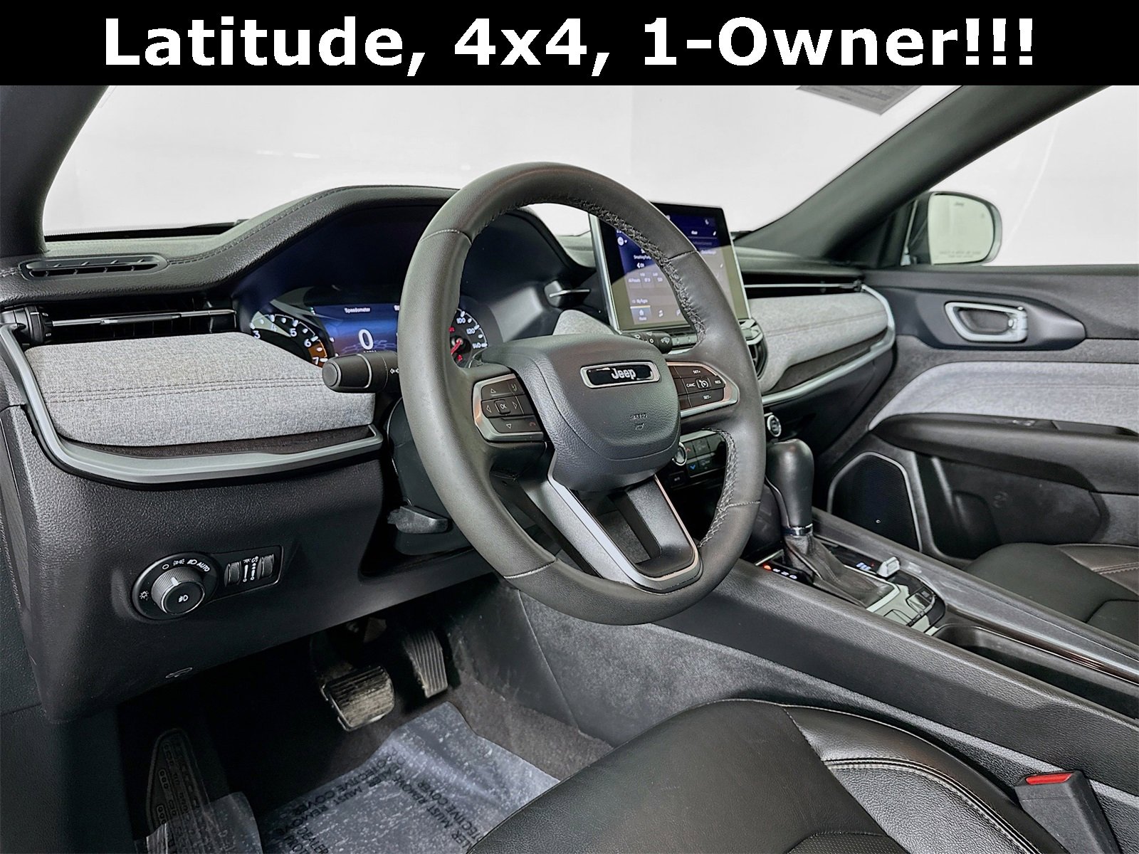 Used 2023 Jeep Compass Latitude w/ Sun and Sound Group image 10