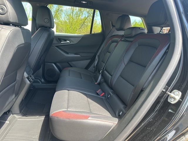 New 2026 Chevrolet Equinox RS w/ Convenience Package III AWD/4WD image 11