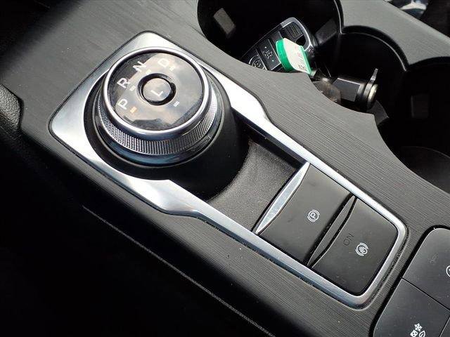 Used 2025 Ford Escape ST-Line Select image 16