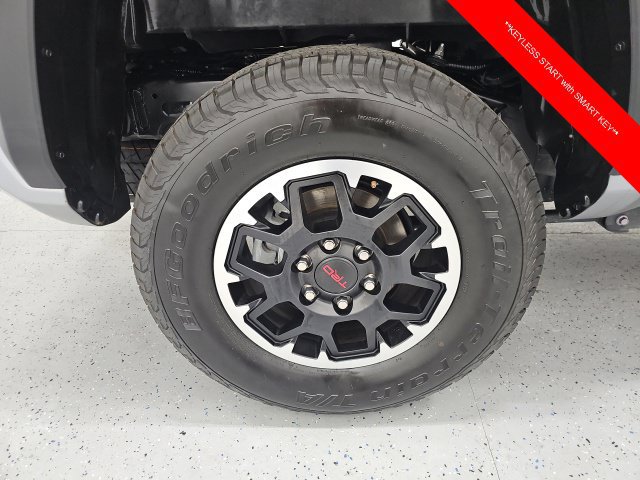 Certified 2025 Toyota Tacoma TRD Off-Road AWD/4WD image 8