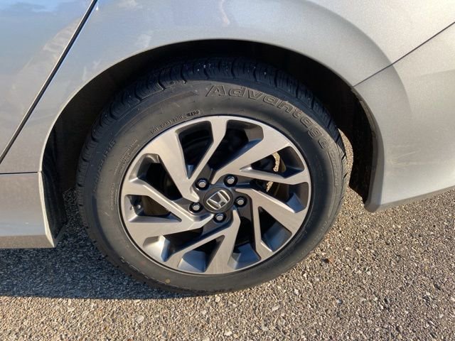 Used 2018 Honda Civic EX image 11