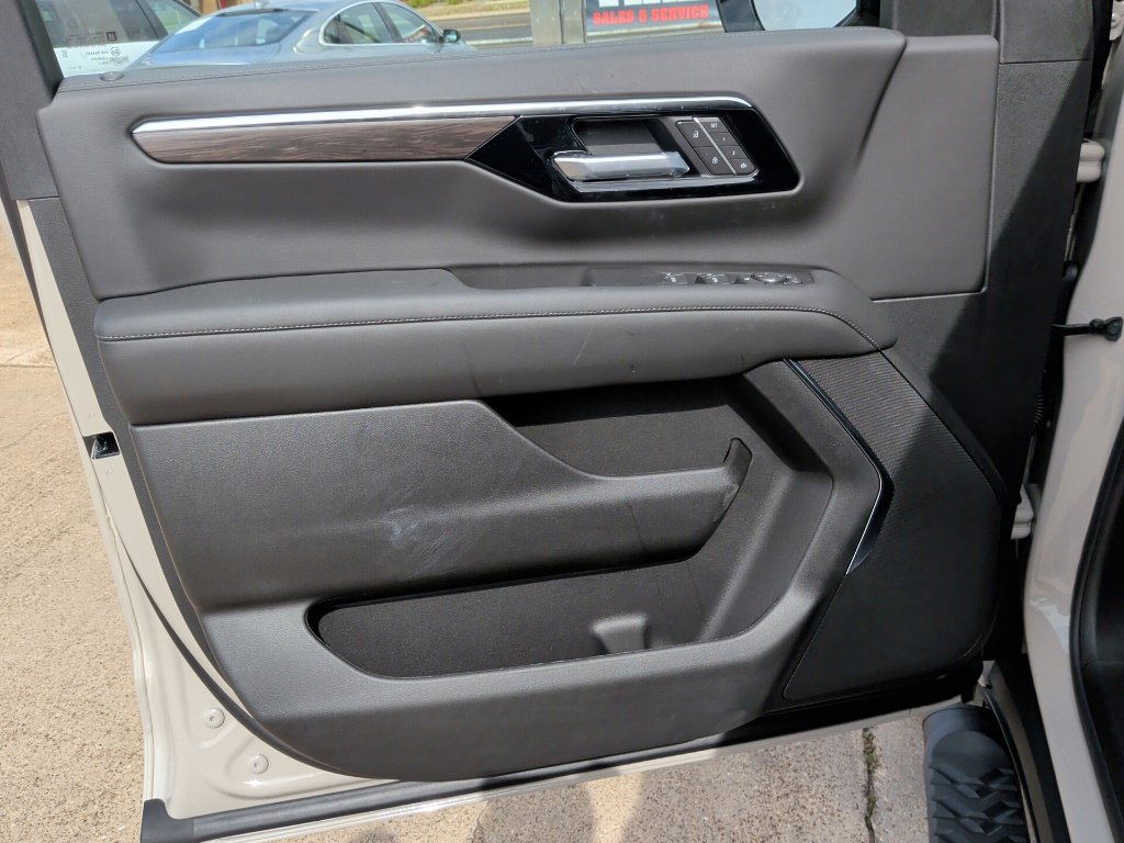 New 2027 Chevrolet Tahoe Z71 AWD/4WD image 11