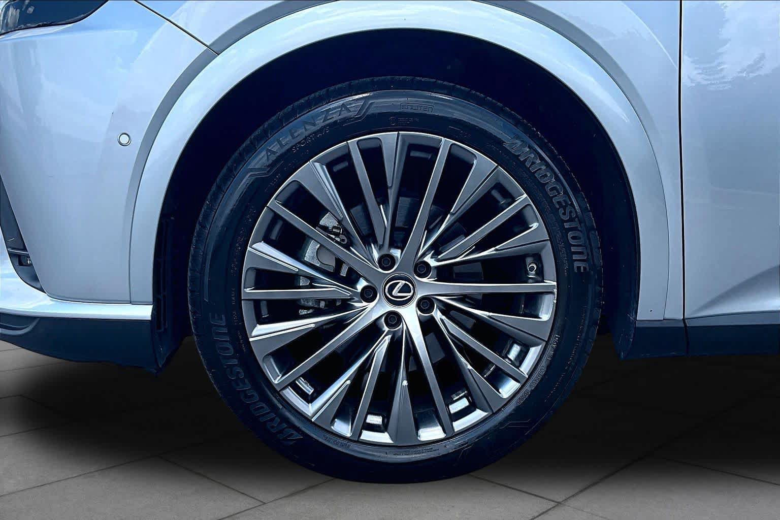 Used 2023 Lexus RX 350 FWD w/ Accessory Package (Z1) image 10
