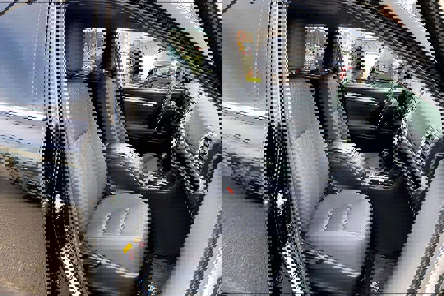 Used 2018 Toyota Highlander LE AWD/4WD image 8