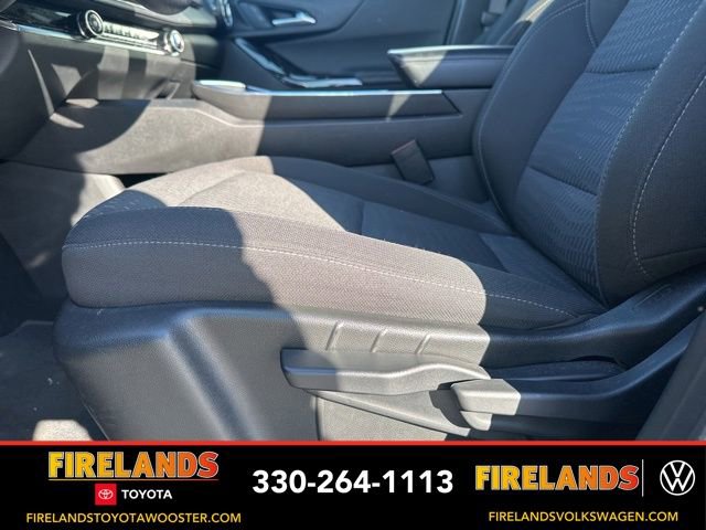 Used 2025 Chevrolet Equinox LT image 17