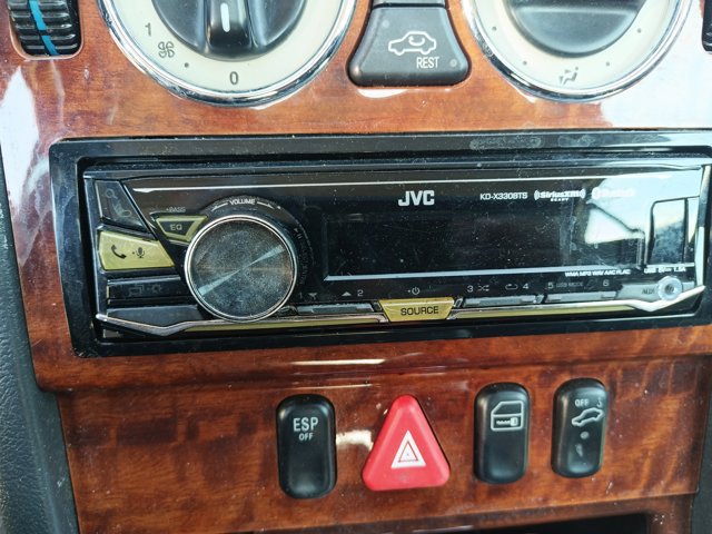 Used 2003 Mercedes-Benz SLK 320 image 10