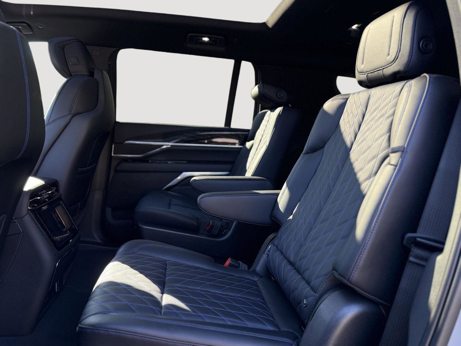 New 2026 Cadillac Escalade IQL Luxury image 15