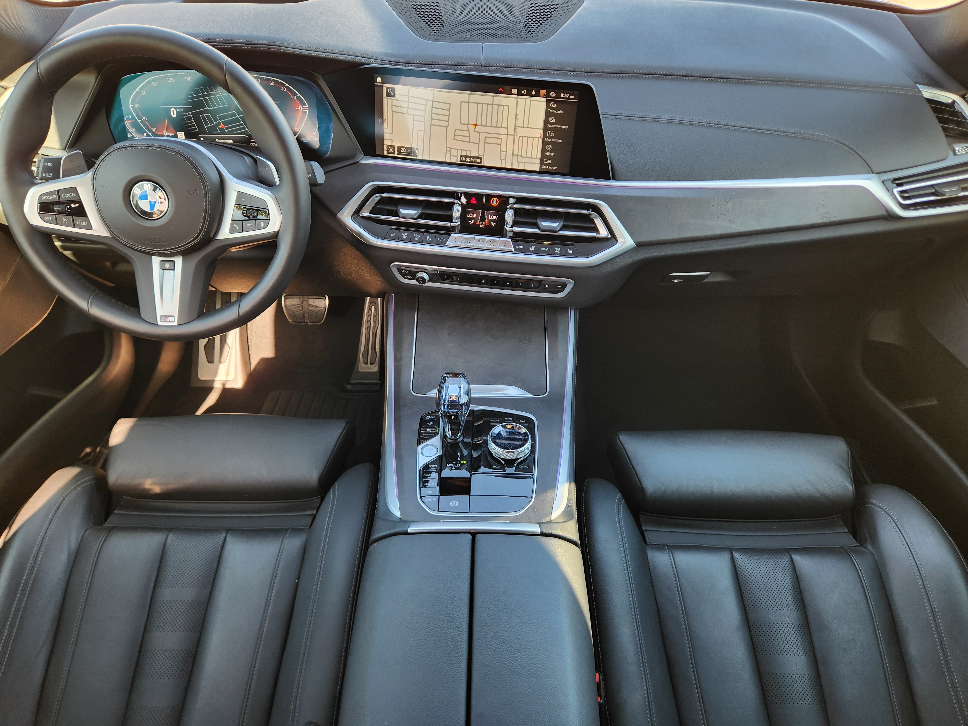 Used 2022 BMW X5 xDrive40i w/ M Sport Package AWD/4WD image 32