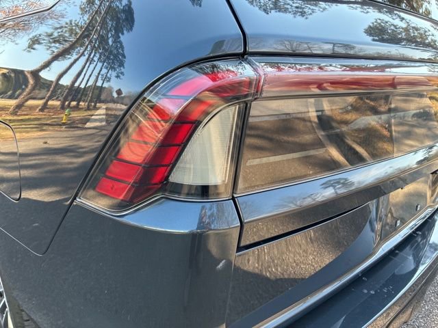 Certified 2025 Lincoln Navigator Reserve image 13