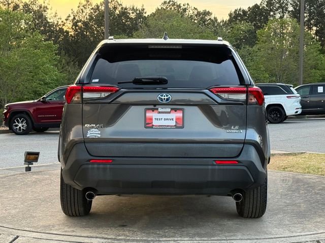 Used 2021 Toyota RAV4 LE AWD/4WD image 6