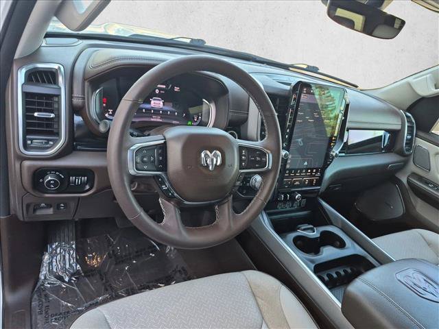 Used 2025 RAM 1500 Laramie AWD/4WD image 10