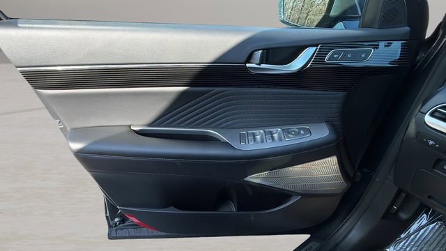 Used 2024 Hyundai Palisade Calligraphy image 17