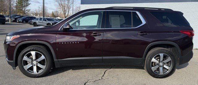 Used 2019 Chevrolet Traverse LT w/ LT Premium Package image 2
