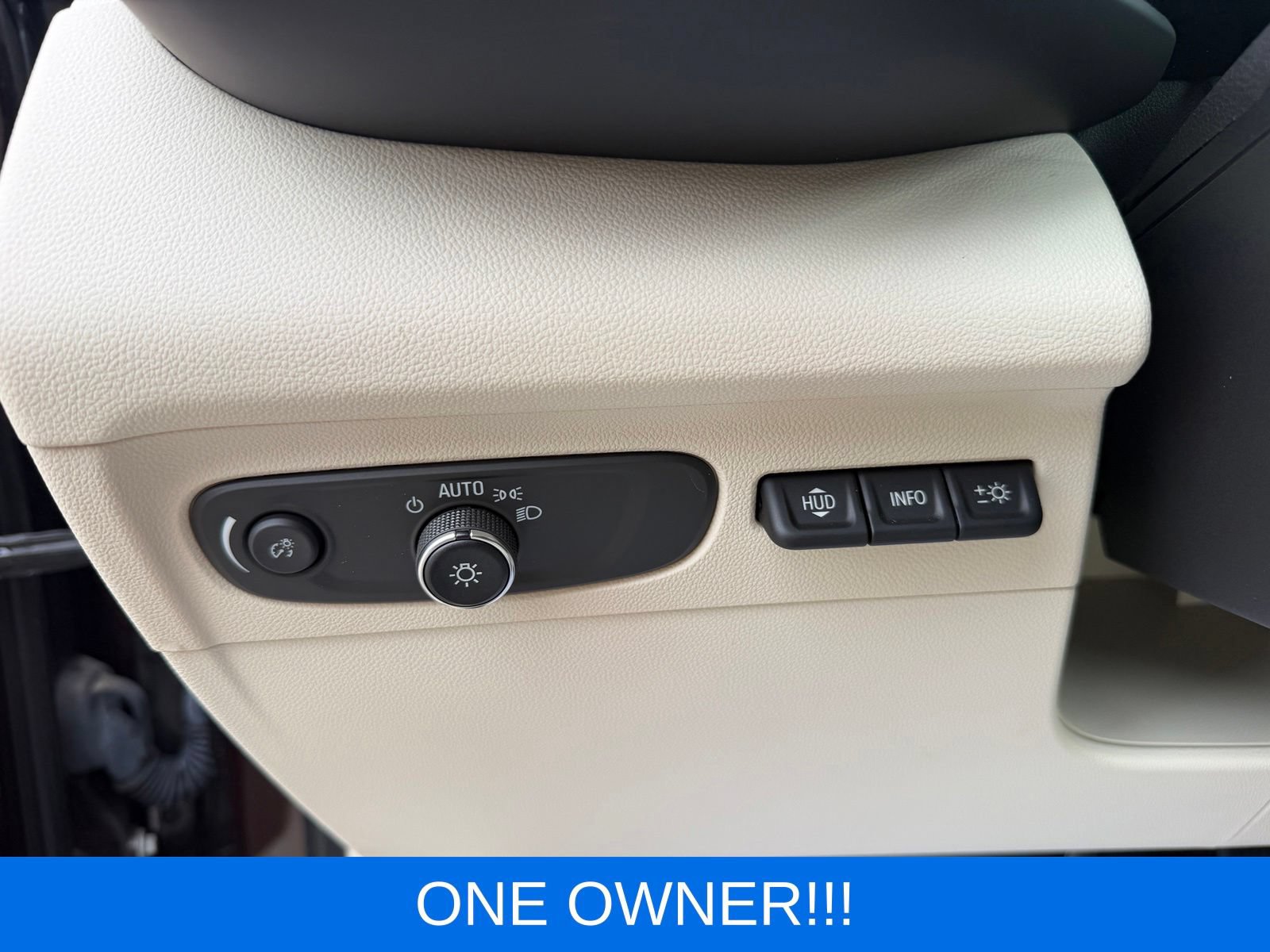 Used 2023 Buick Envision Avenir AWD/4WD image 13