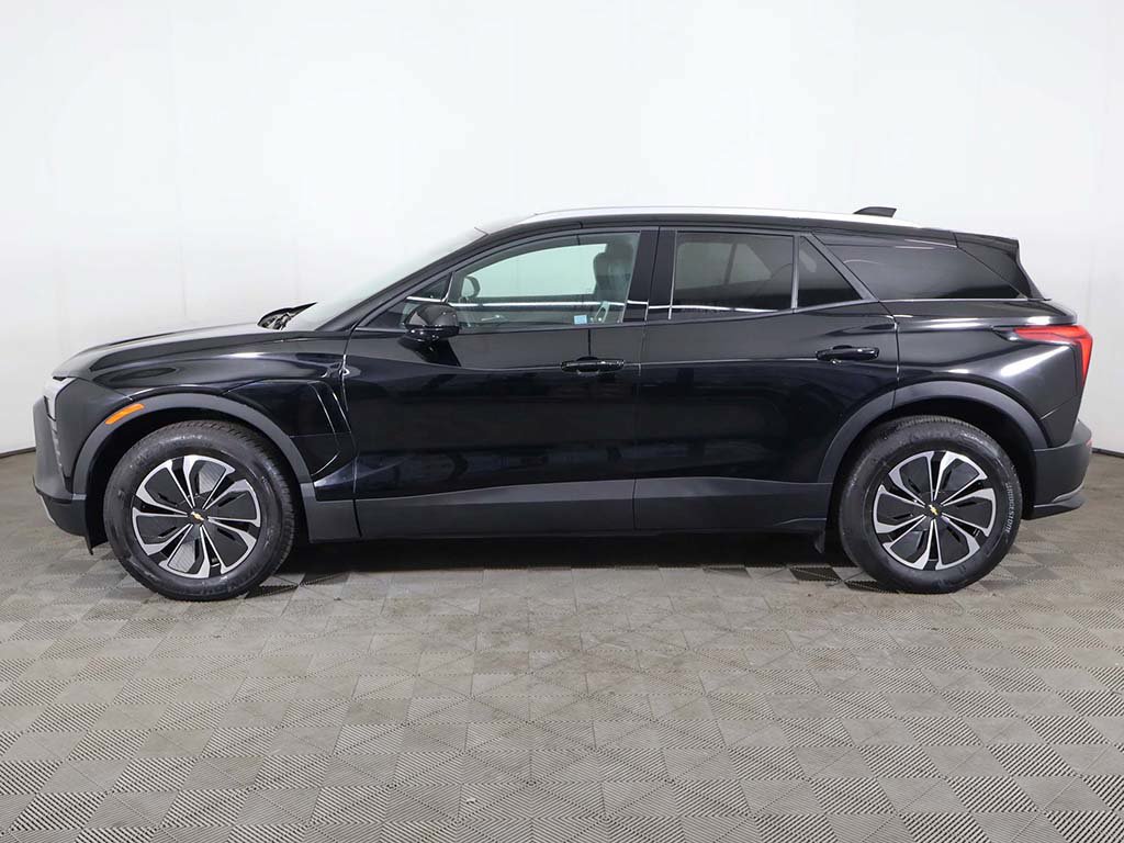 Used 2024 Chevrolet Blazer EV LT AWD/4WD image 19
