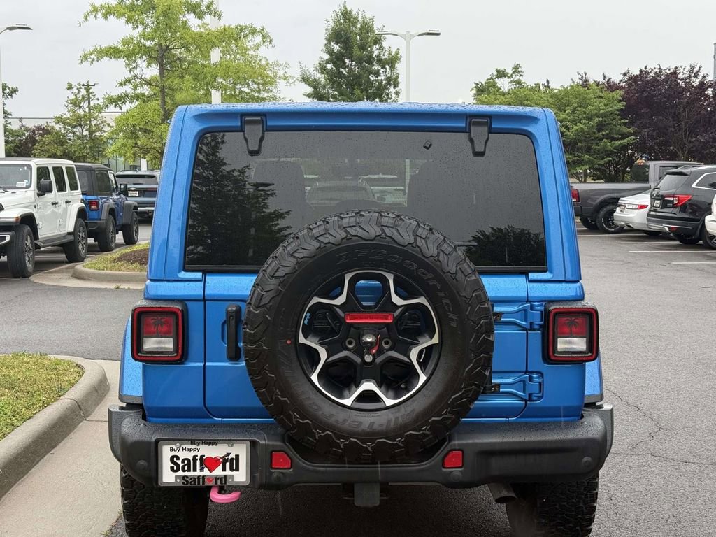 Used 2022 Jeep Wrangler Unlimited Sahara AWD/4WD image 12
