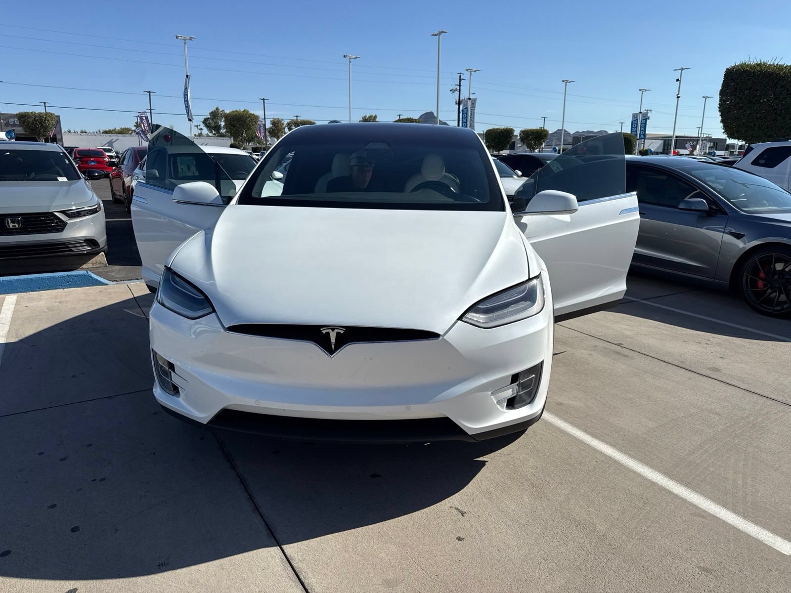 Used 2020 Tesla Model X Performance AWD/4WD image 4
