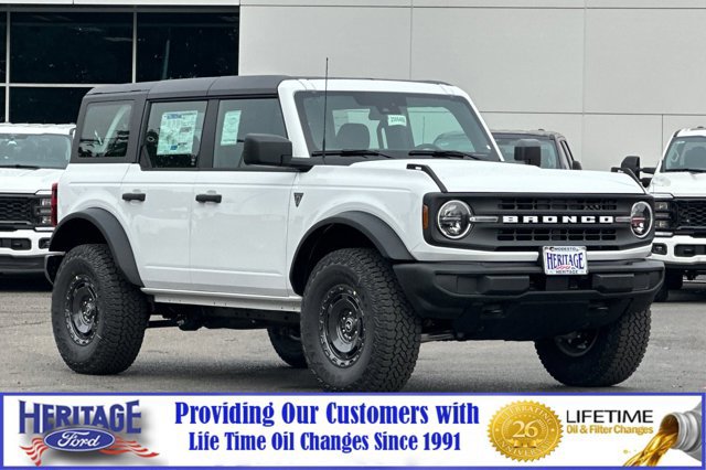 New 2025 Ford Bronco 4-Door w/ Sasquatch Package image 1
