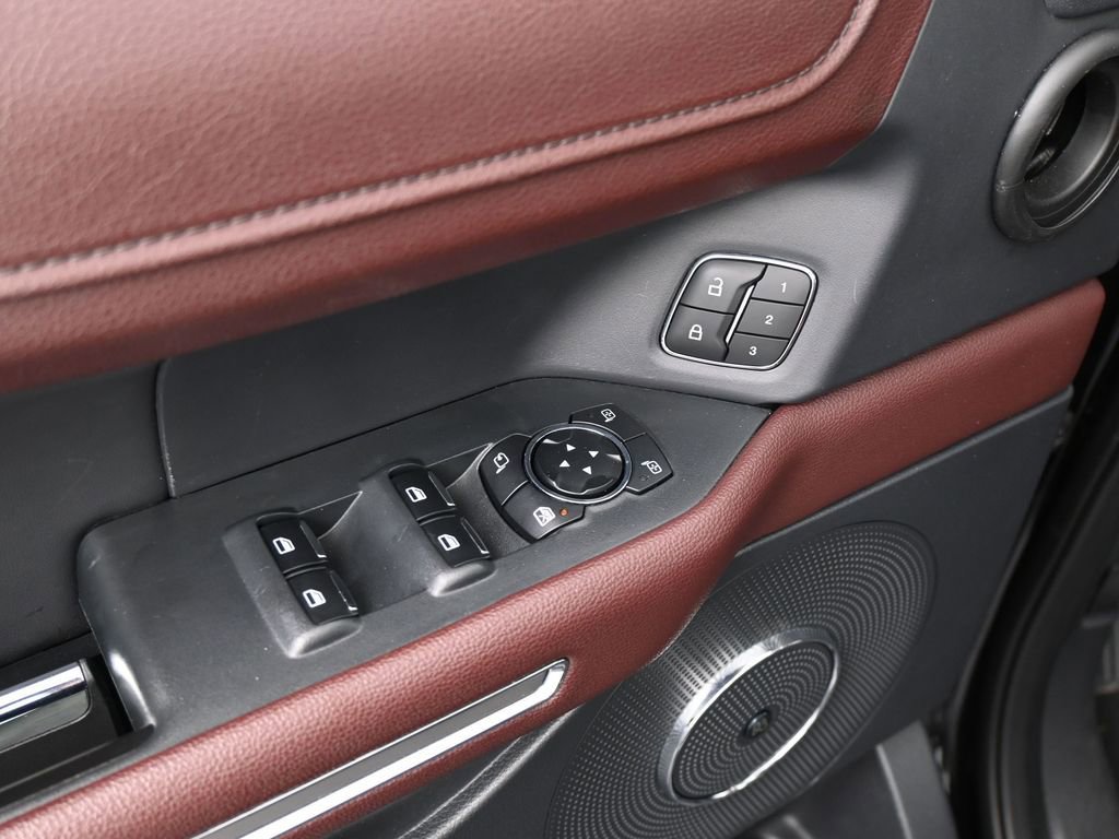 Used 2024 Ford Expedition Limited image 19