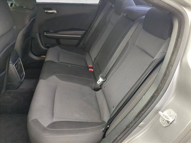 Used 2017 Dodge Charger SXT RWD image 17