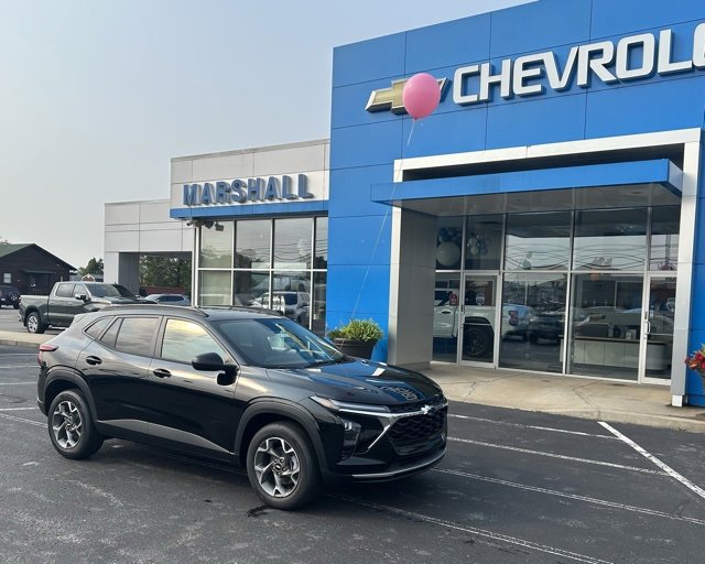 New 2025 Chevrolet Trax LT w/ Sunroof Package image 30