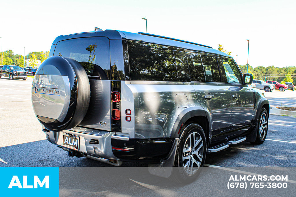 Used 2023 Land Rover Defender 130 SE AWD/4WD image 5
