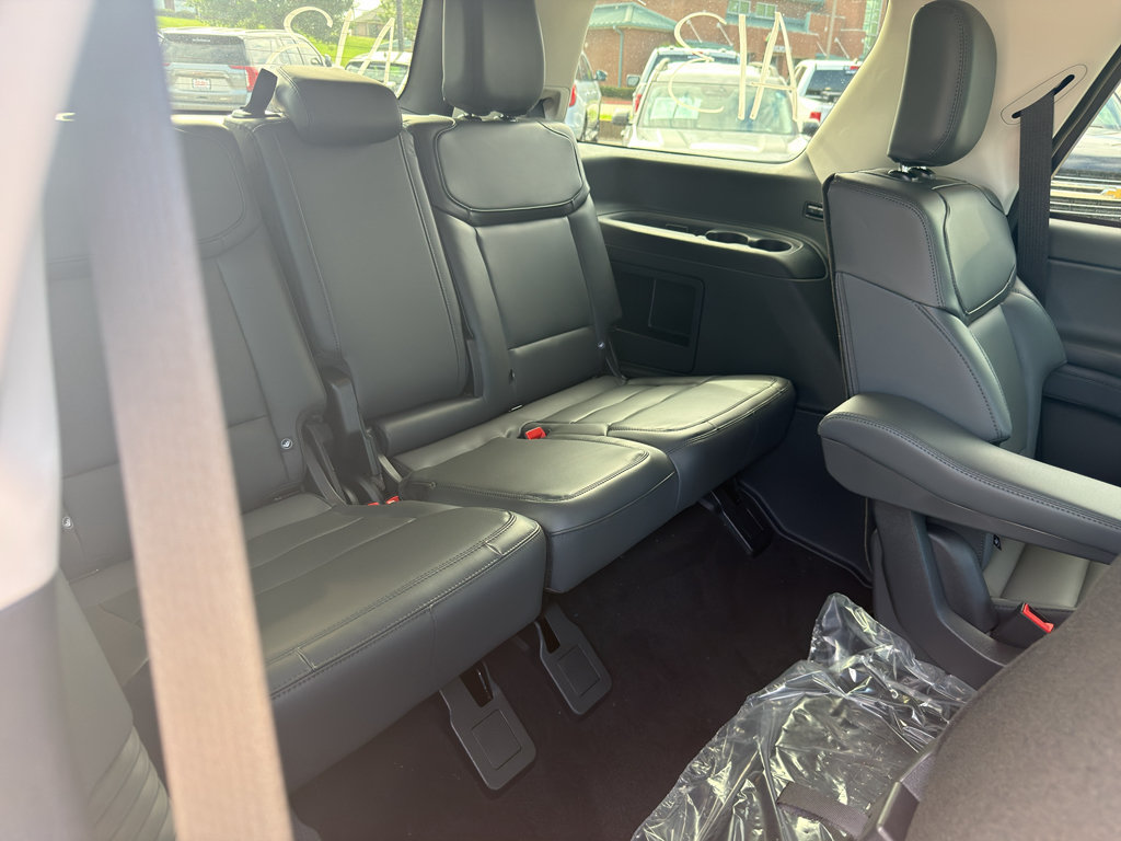 New 2026 Ford Expedition Active RWD image 16