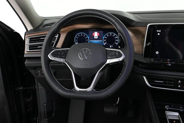 New 2026 Volkswagen Atlas SE image 3