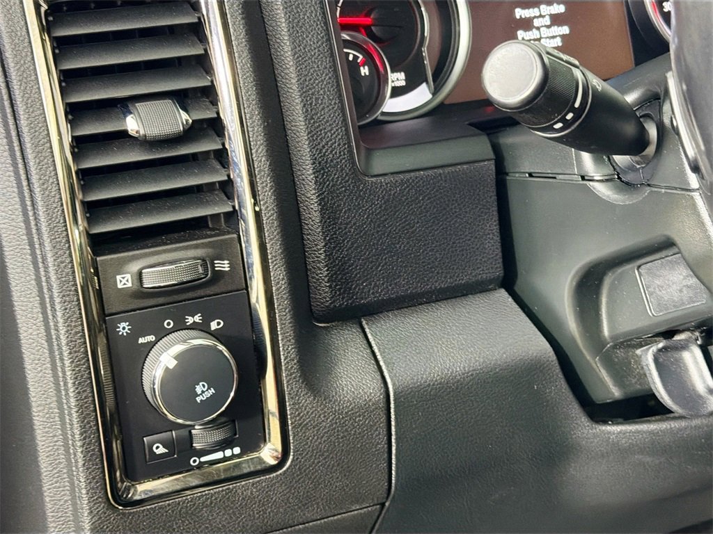 Used 2018 RAM 1500 Sport w/ Sport Premium Group image 10