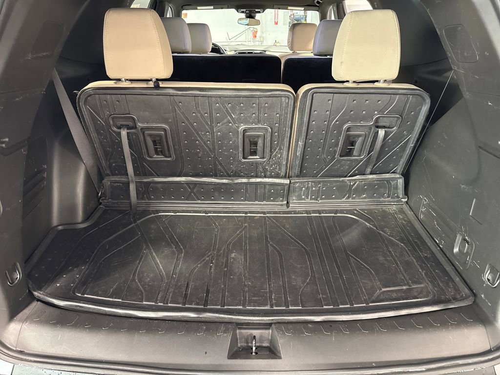 Used 2023 Chevrolet Traverse LS w/ LPO, Floor Liner Package AWD/4WD image 44