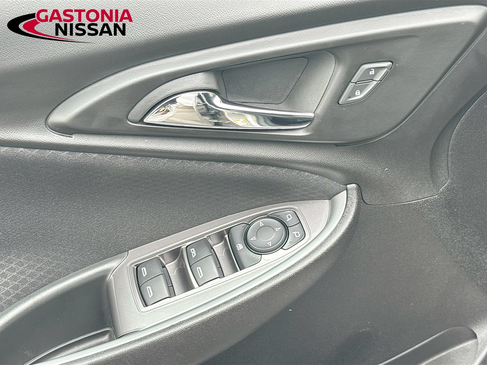 Used 2025 Chevrolet Malibu LT FWD image 23