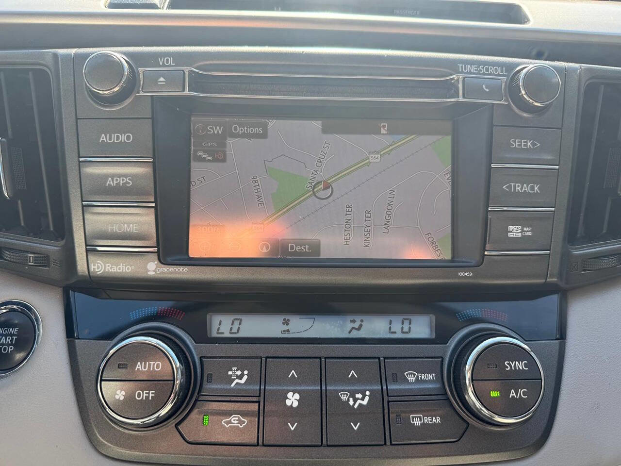 Used 2015 Toyota RAV4 Limited image 23