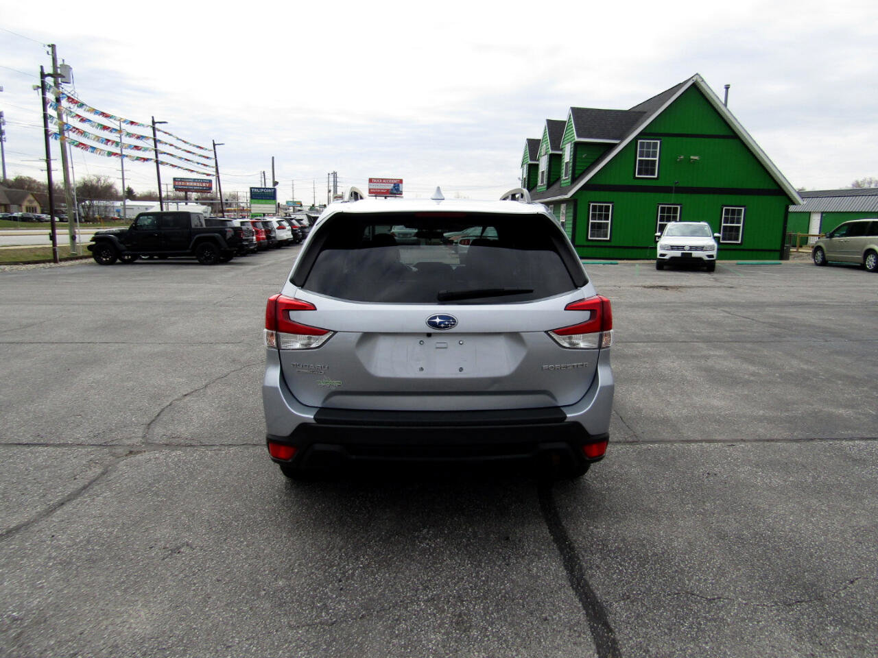 Used 2022 Subaru Forester Premium image 6