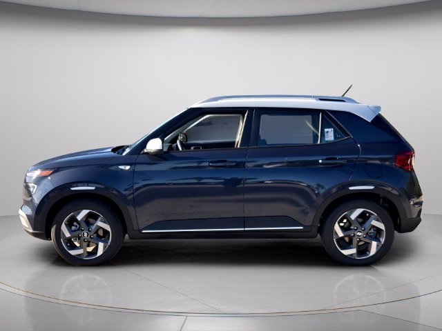 New 2026 Hyundai Venue SEL FWD image 2