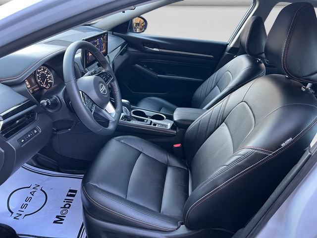 Used 2023 Nissan Altima 2.5 SR w/ SR Premium Package AWD/4WD image 10